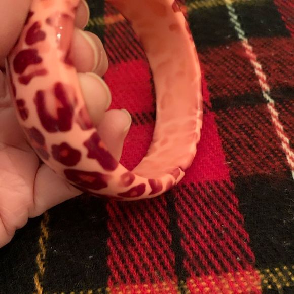 Pink leopard bangle EUC VINTAGE - Picture 4 of 4